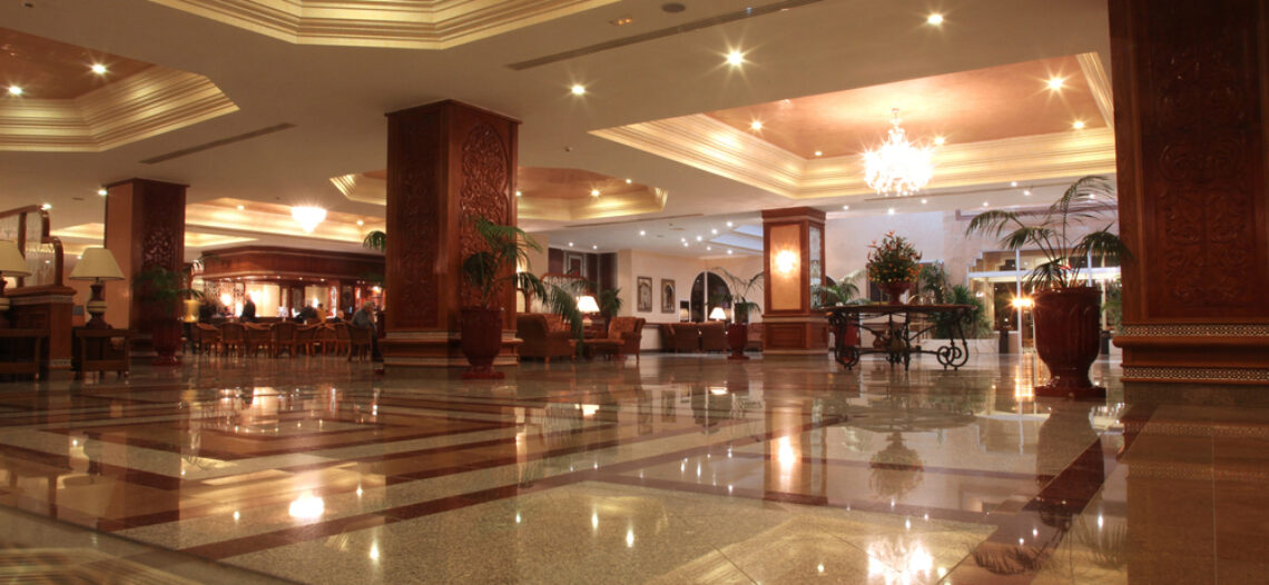 Prodotti ignifughi per hotel: quando la sicurezza entra davvero nella progettazione