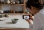 Foto generate con intelligenza artificiale su Etsy, cambiano le regole: obbligatorie immagini autentiche dei prodotti
